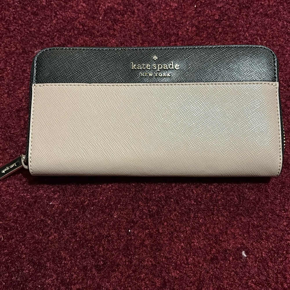 Kate Spade Black and Cream Wallet